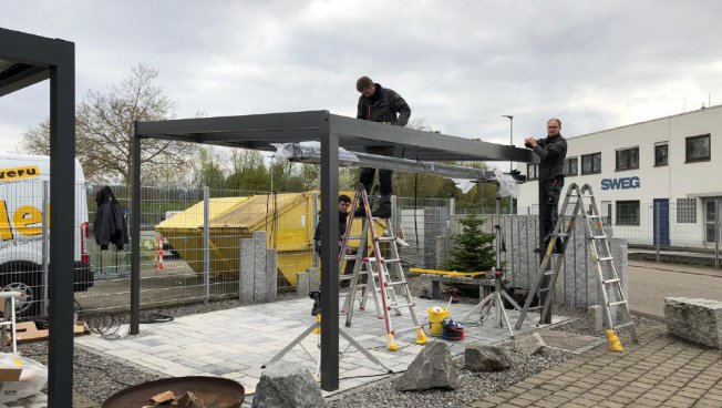 Terrassendach Nyon von KLAIBER mit Fundamentbau und Erklärvideo