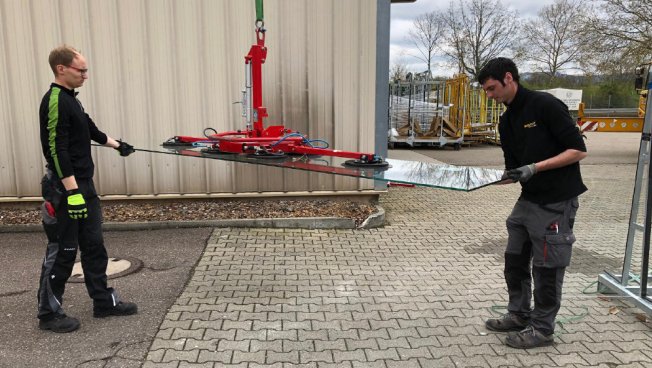 Terrassendach Nyon von KLAIBER mit Fundamentbau und Erklärvideo